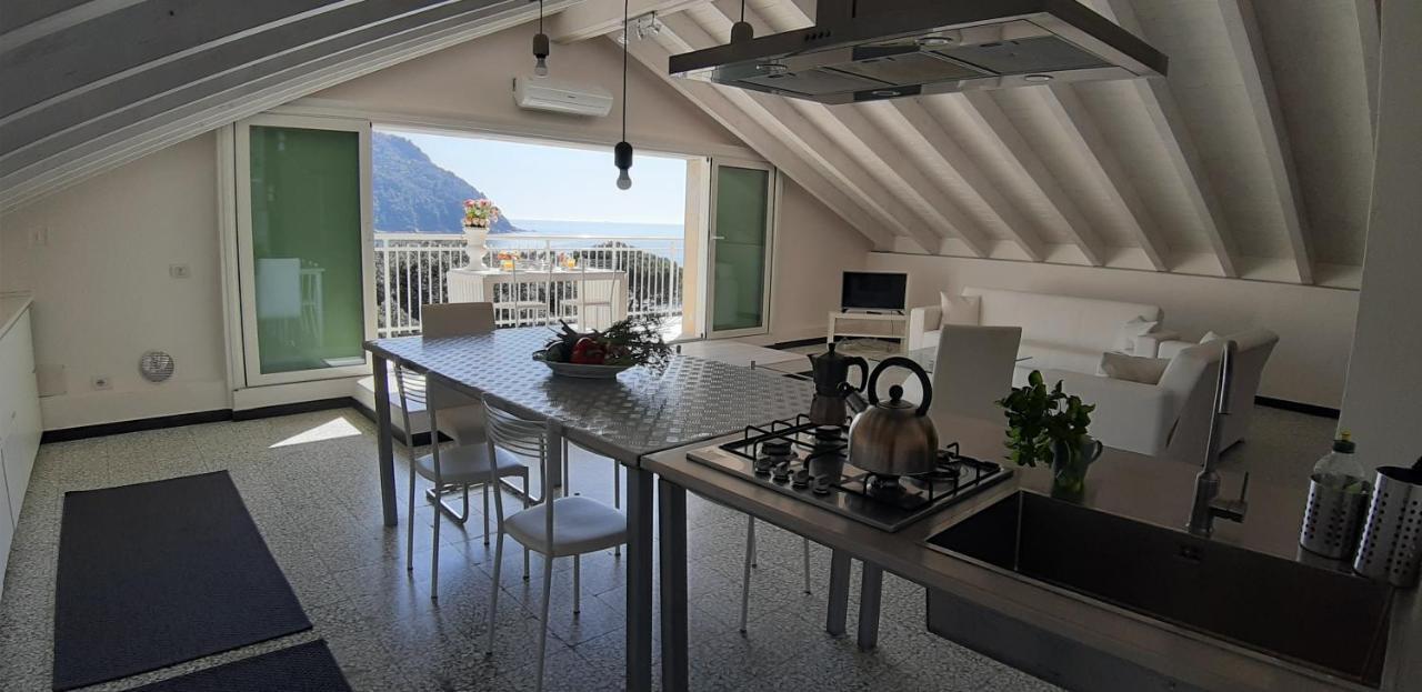 Apartment Penthouse By The Sea