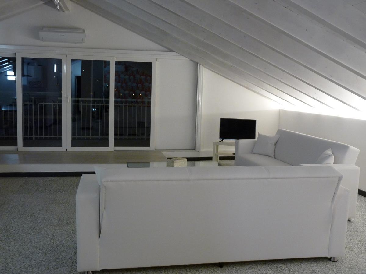 Penthouse By The Sea Apartment Levanto